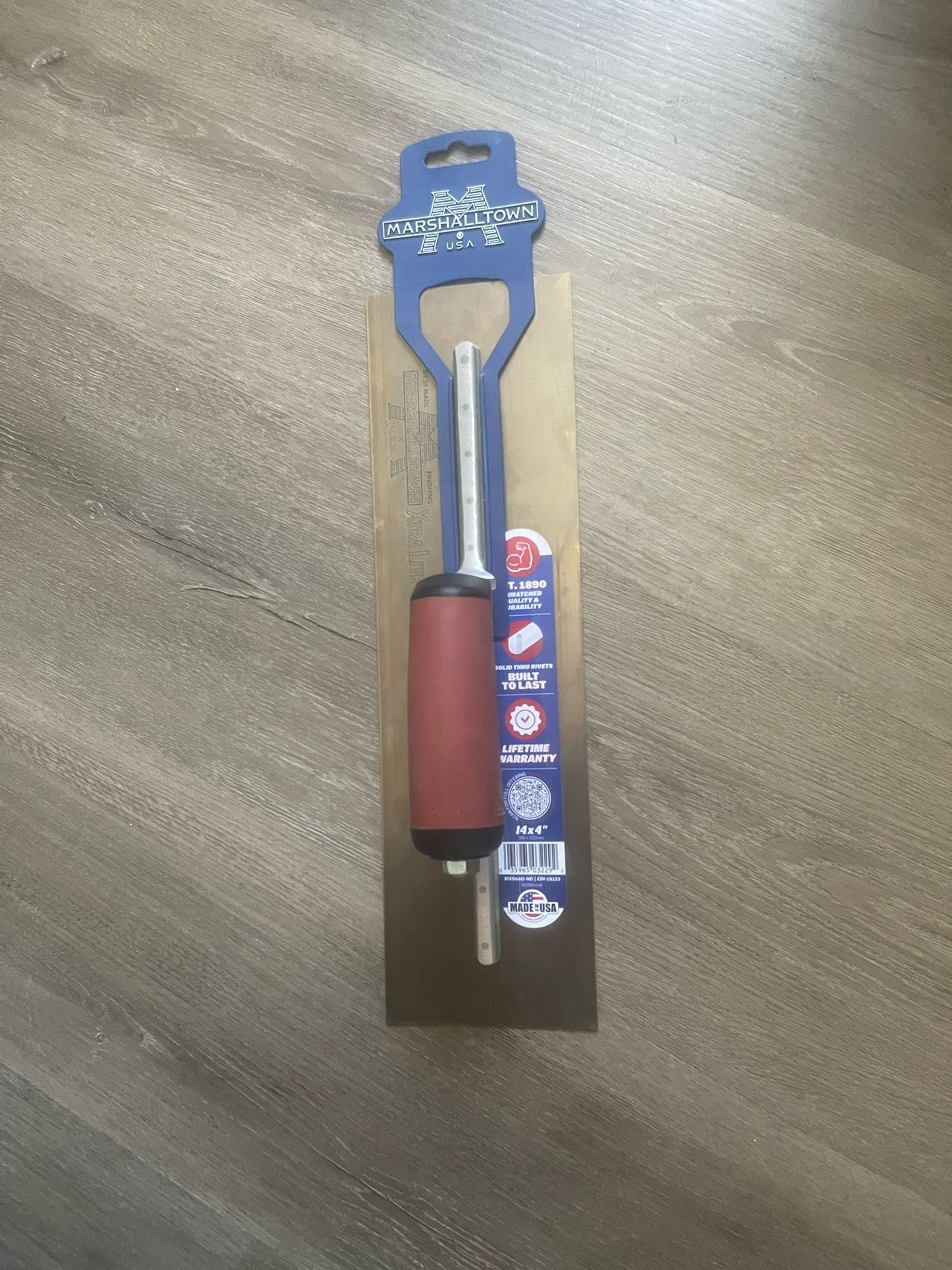 MARSHALLTOWN 14 in. x 4 in. Finishing Trowel - Curved Durasoft Handle