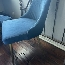 4 Blue Dining Chairs 