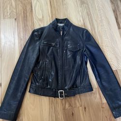 Womens’s soft lambskin leather jacket Made and Purchased In Italy 🇮🇹 