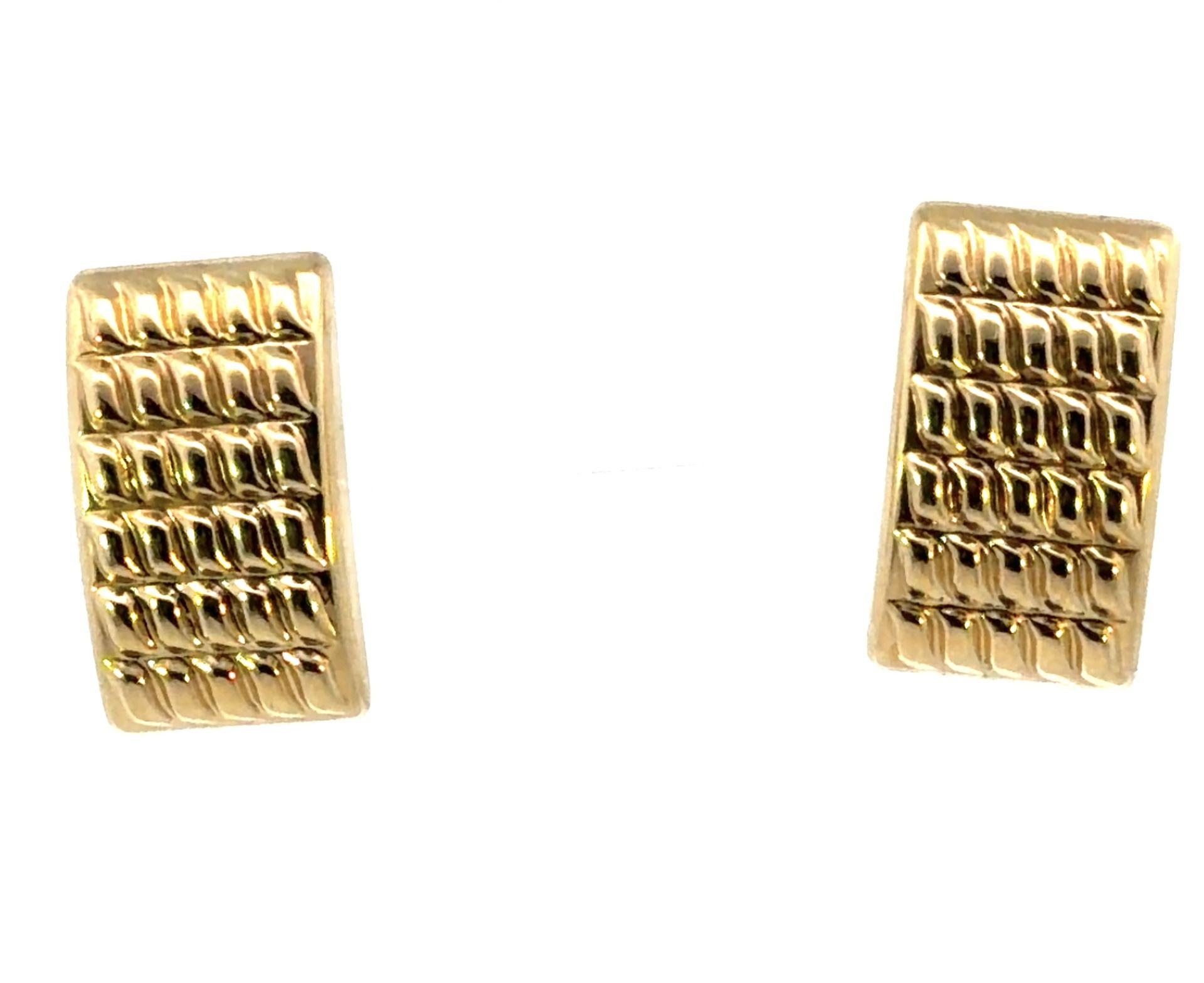 Woman’s Ladies 14k Yellow Gold Textured Stud Earrings GP3123492