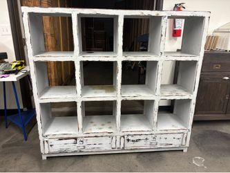 Bookshelf