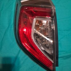 Driver Side Outer  Tail Light For Honda Civic 2017-2021 Hatchback w/ Bulb