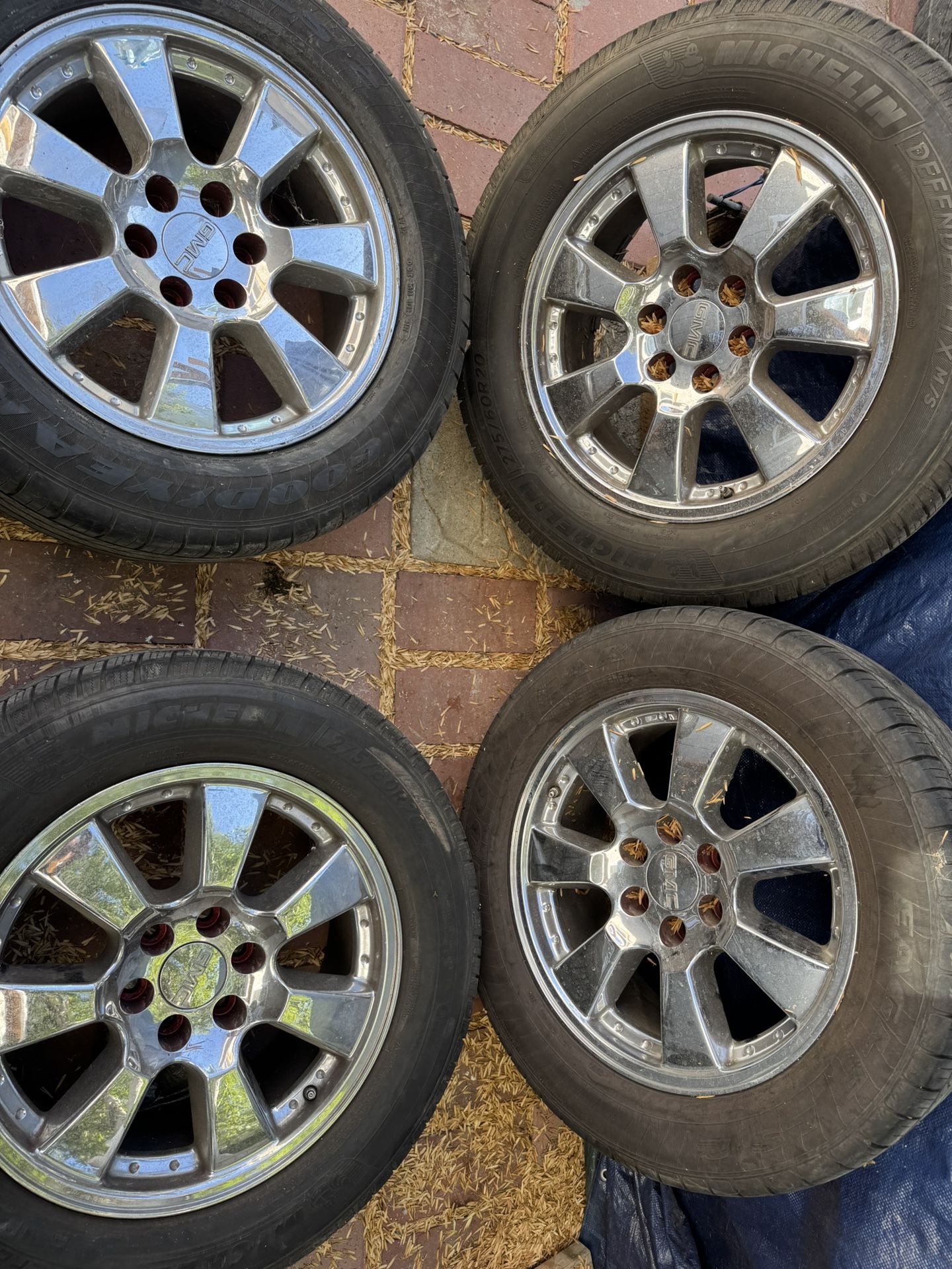 20 Inch Gmc Rims for Sale in San Bernardino, CA - OfferUp