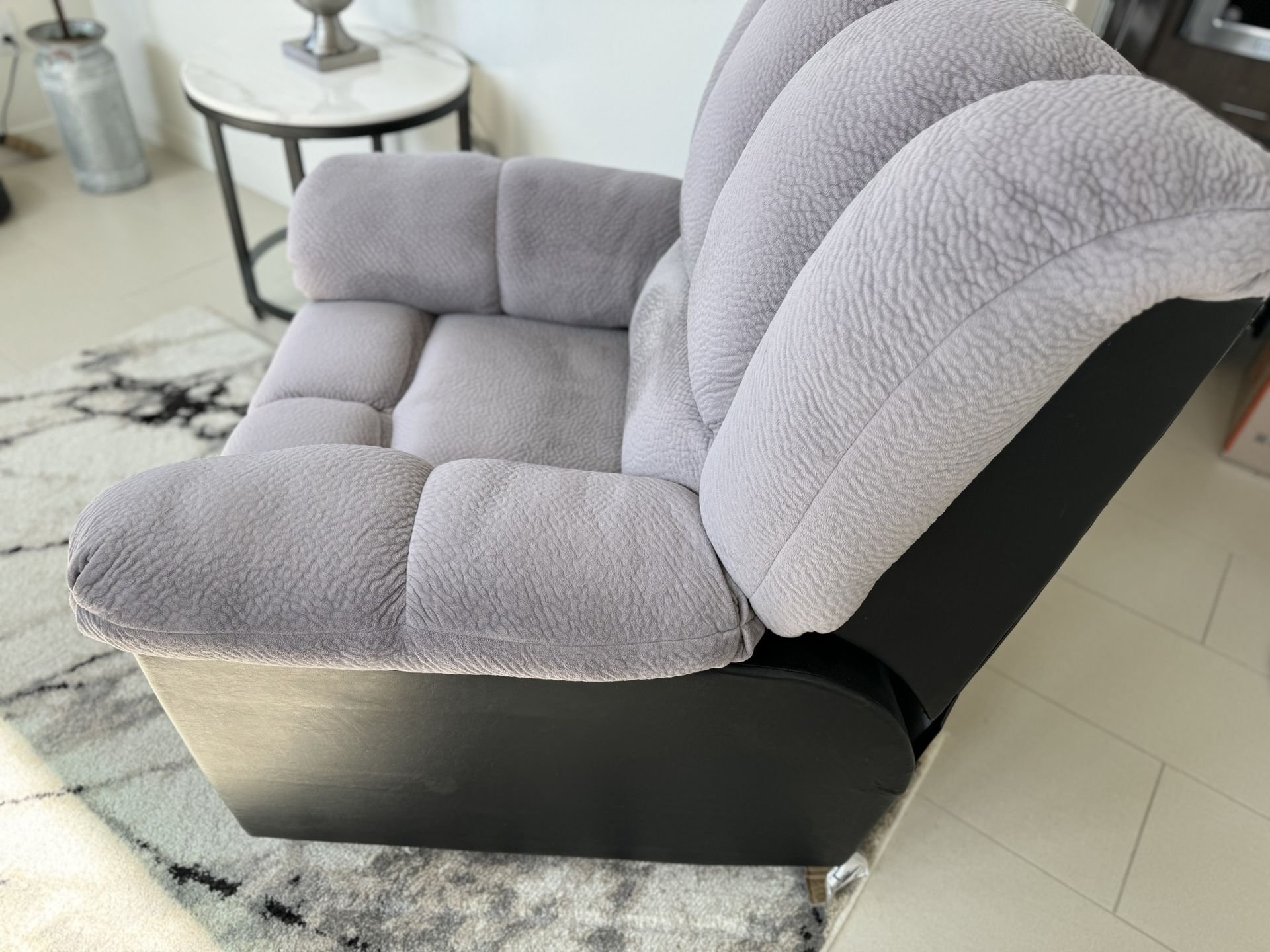 Electric Recliner Chair - Free