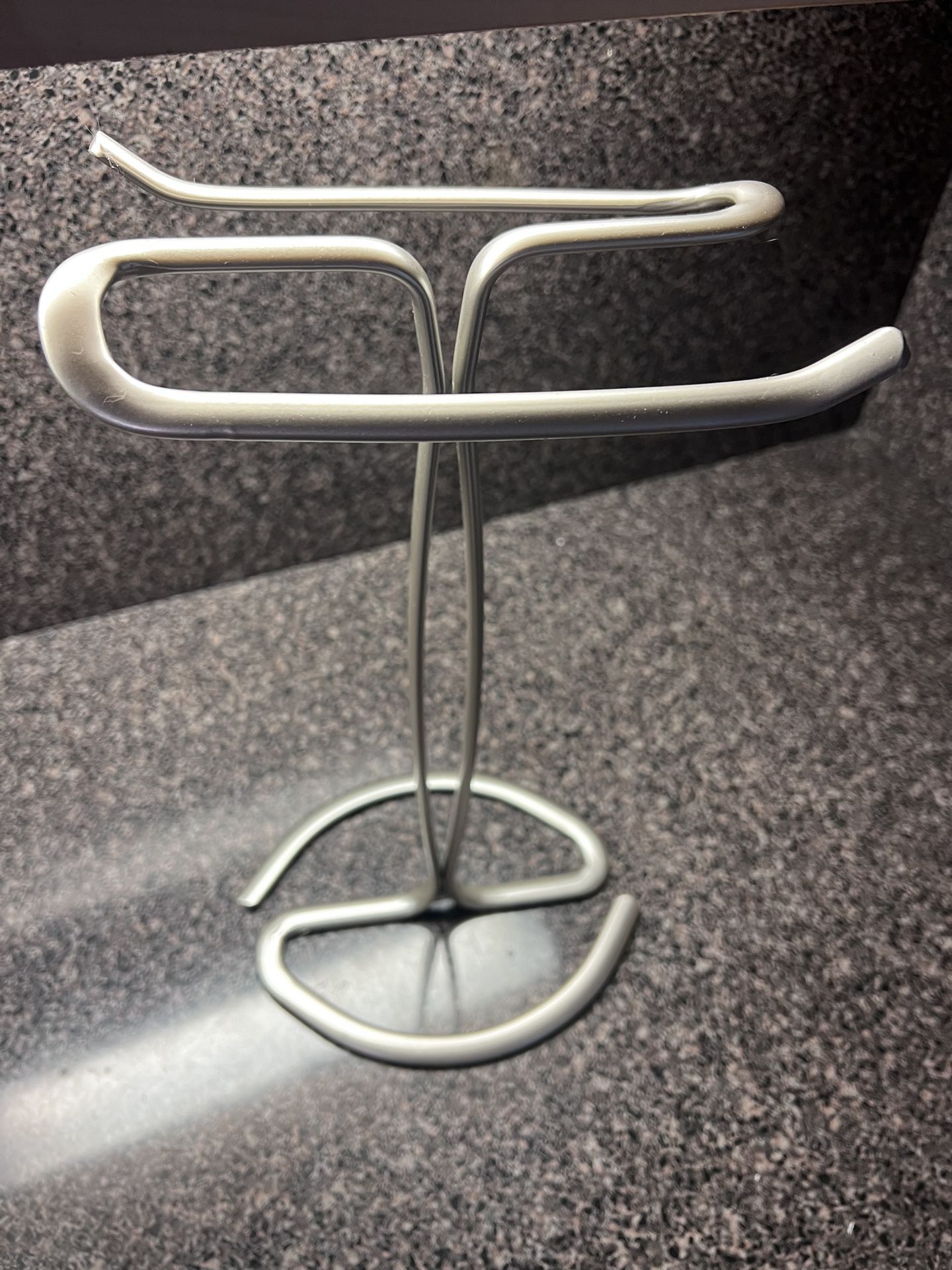 Counter Top Towel Holder