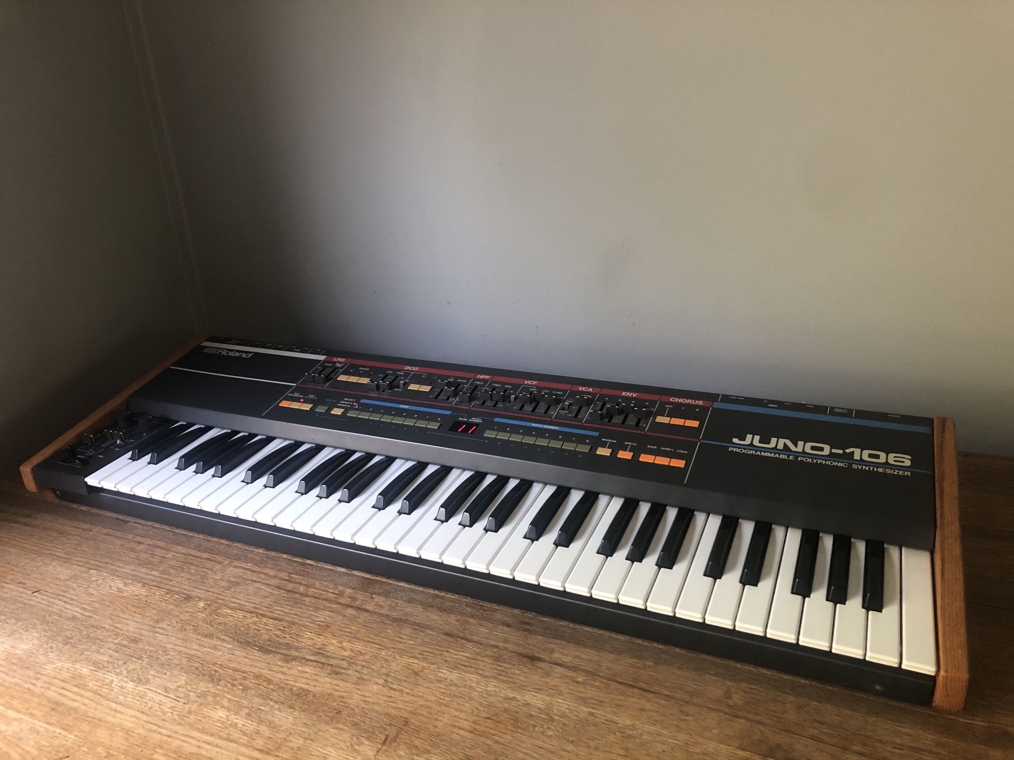 Roland Juno 106 vintage synthesizer keyboard