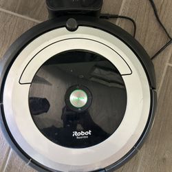 iRobot Roomba Vacuum 