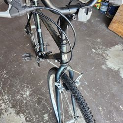 Trek 730 Mountain Bike 