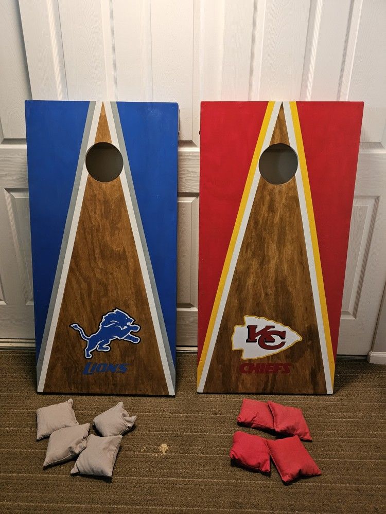 Cornhole Set With Bean Bags
