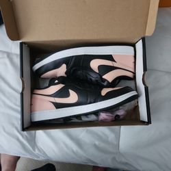 Jordan 1 Low 