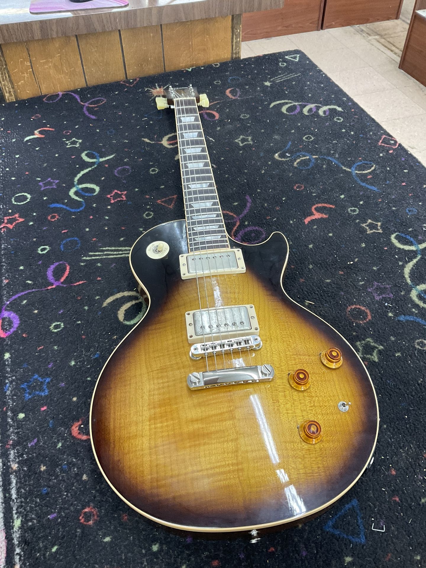 Authentic USA Made Gibson Les Paul 100!!