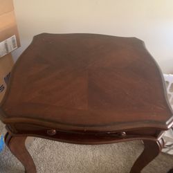 Set Of 2 Side tables