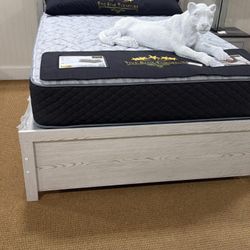 Queen Size Complete Bed Set – Modern Design