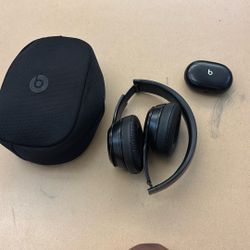 Beats solo Buds and Beats solo3