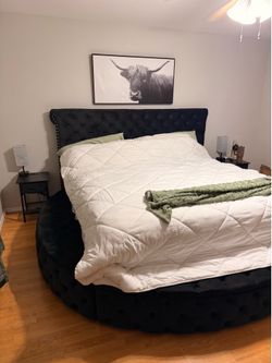 KING BEDFRAME