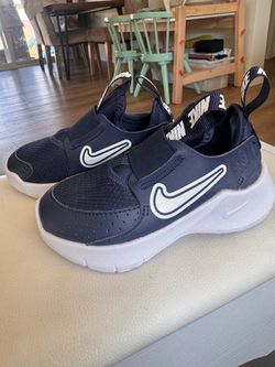Nike Flex Runner 3 sneakers in size 8C Navy Blue