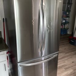 LG French Door Refrigerator 