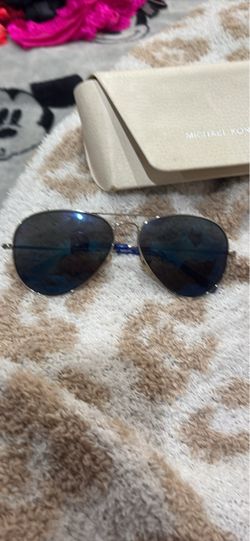 Michael Kors Sunglasses style Megan