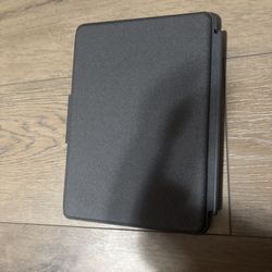 Logitech Combo Touch Keyboard for 8,9 and 10th Gen Ipad