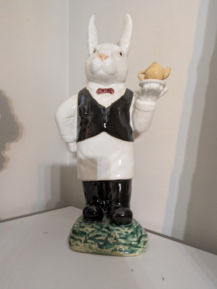 Ceramic Rabbit Butler Figure Home Decor