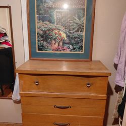 Antique Wood Chest And Mirror.solid Wood