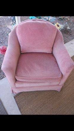 Nice pink swivel pink chair