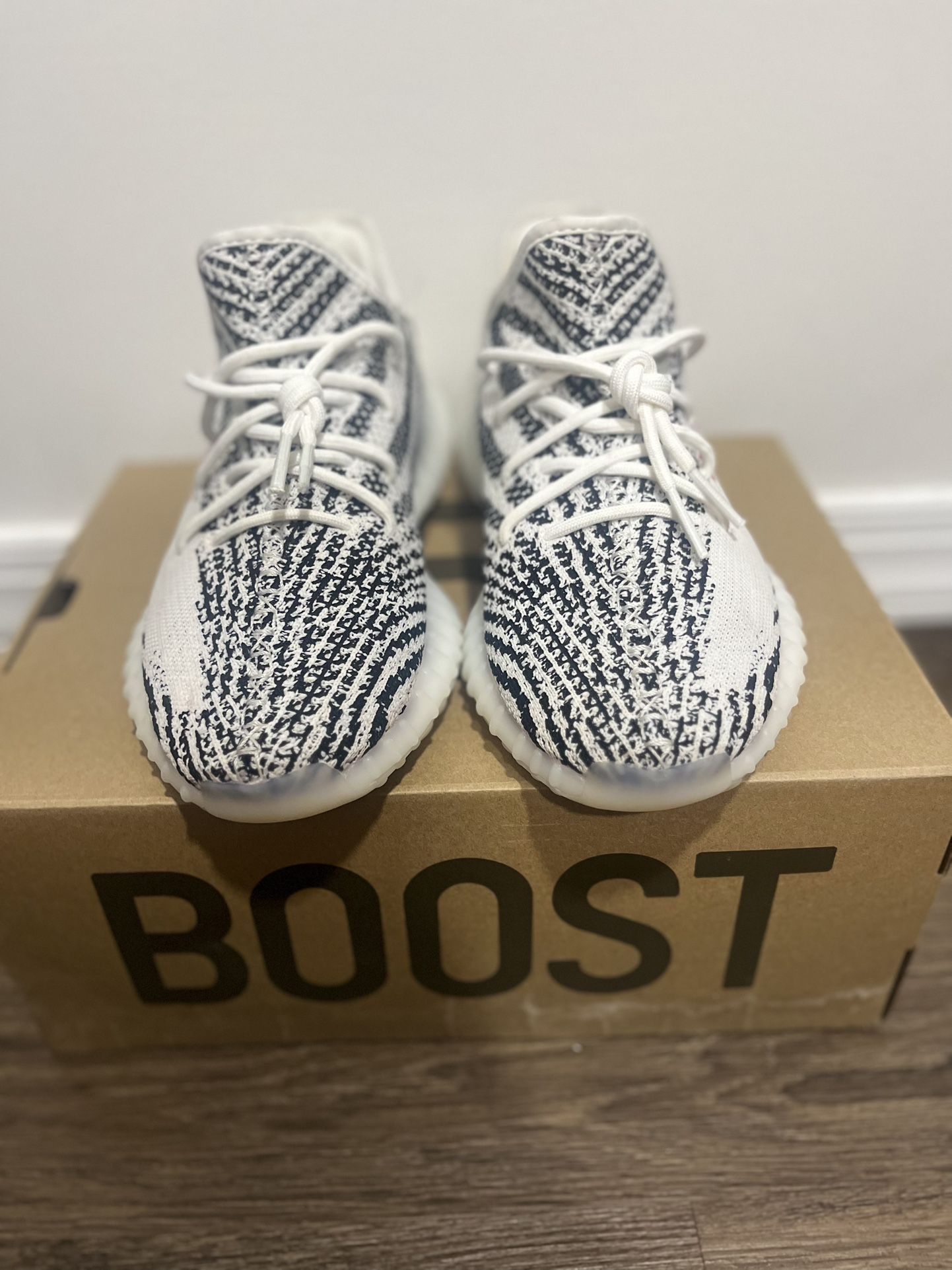 YEEZY BOOST V2 OFF WHITE NEW!!! for Sale in Westerville, OH - OfferUp