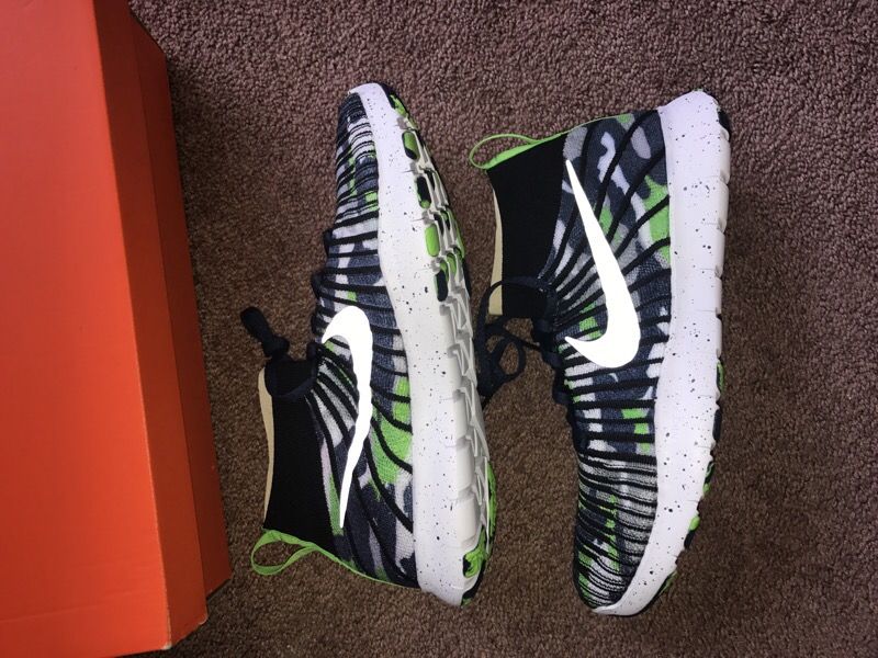 Nike Seattle Seahawks Shoes Free TR Force Flyknit AMP DangeRuss size 10 Russell Wilson New DS