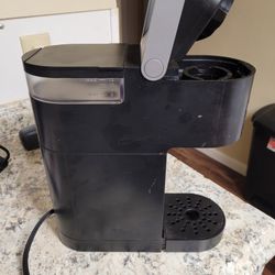 Kuerig Single-Serve K-Cup Pod Coffee Maker