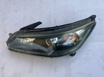 2013 to 2015 Honda Accord Headlamp Assembly LH Driver Side used OEM