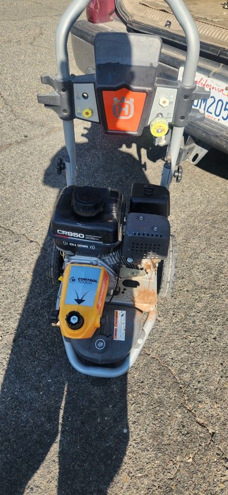 Husqvarna 9.50hp Briggs And Stratton 3200psi 2.5gpm