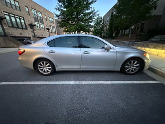 Lexus LS 460L
