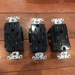 Leviton USB Wall Electric Outlet 10 Each