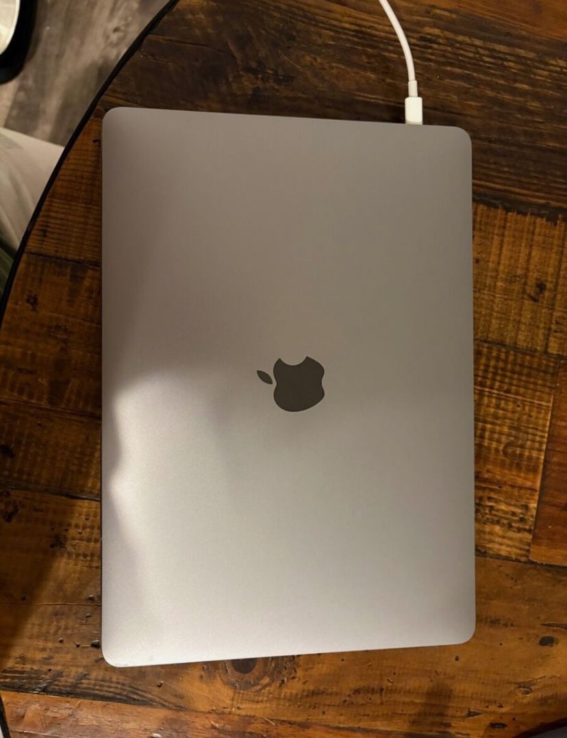 Apple MacBook Pro, 2020 Series M1, 13” screen, space grey