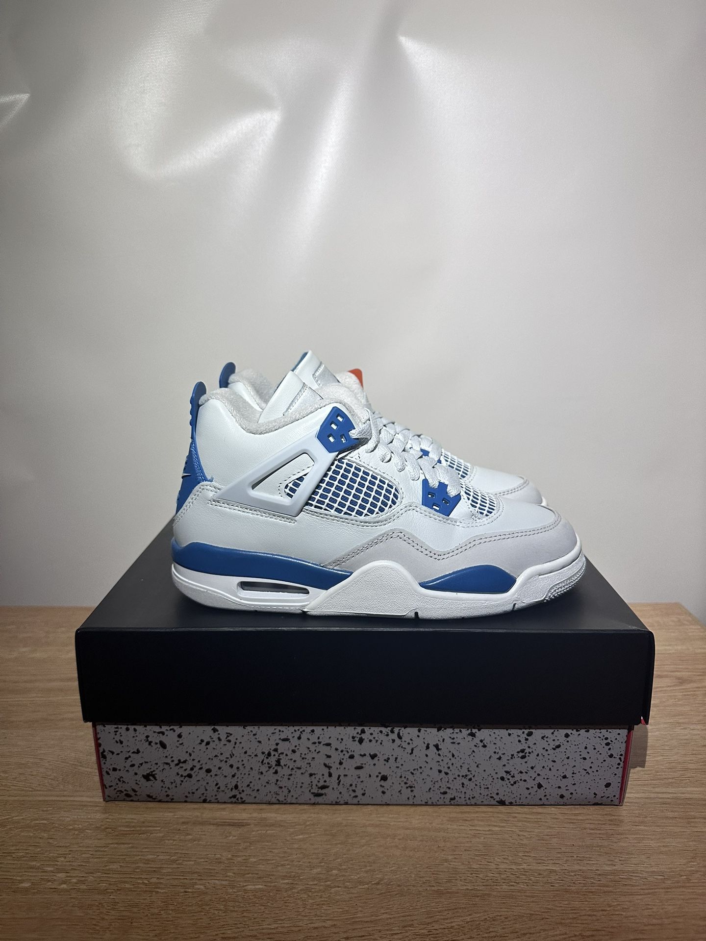 Jordan 4 Military Blue (2024) Size 5.5Y Brand New 