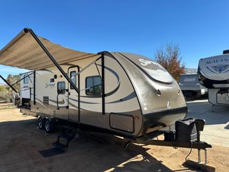 2017 SURVEYOR EDITION 2 ROOM BUNKBEND ROOM