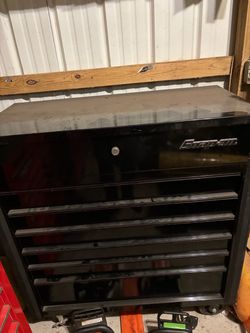 Snap on roll cart