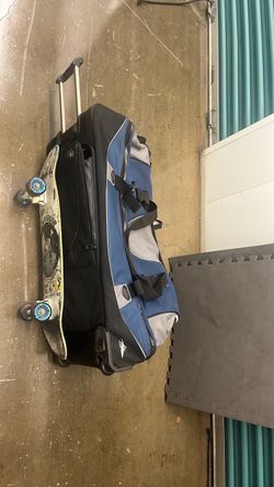 High Sierra wheeled duffle bag/backpack