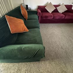 LazBoy  Couch With 4 Sets Of Covers 