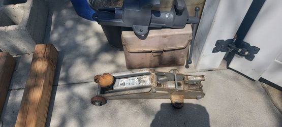 Small Floor Jack
