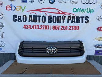 TOYOTA TUNDRA -2014 2015 2016 2017 2018 2019 2020 2021 Front bumper grille grill parrilla original used OEM