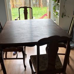Dining Table (3 Chairs + 1 Broken One) 
