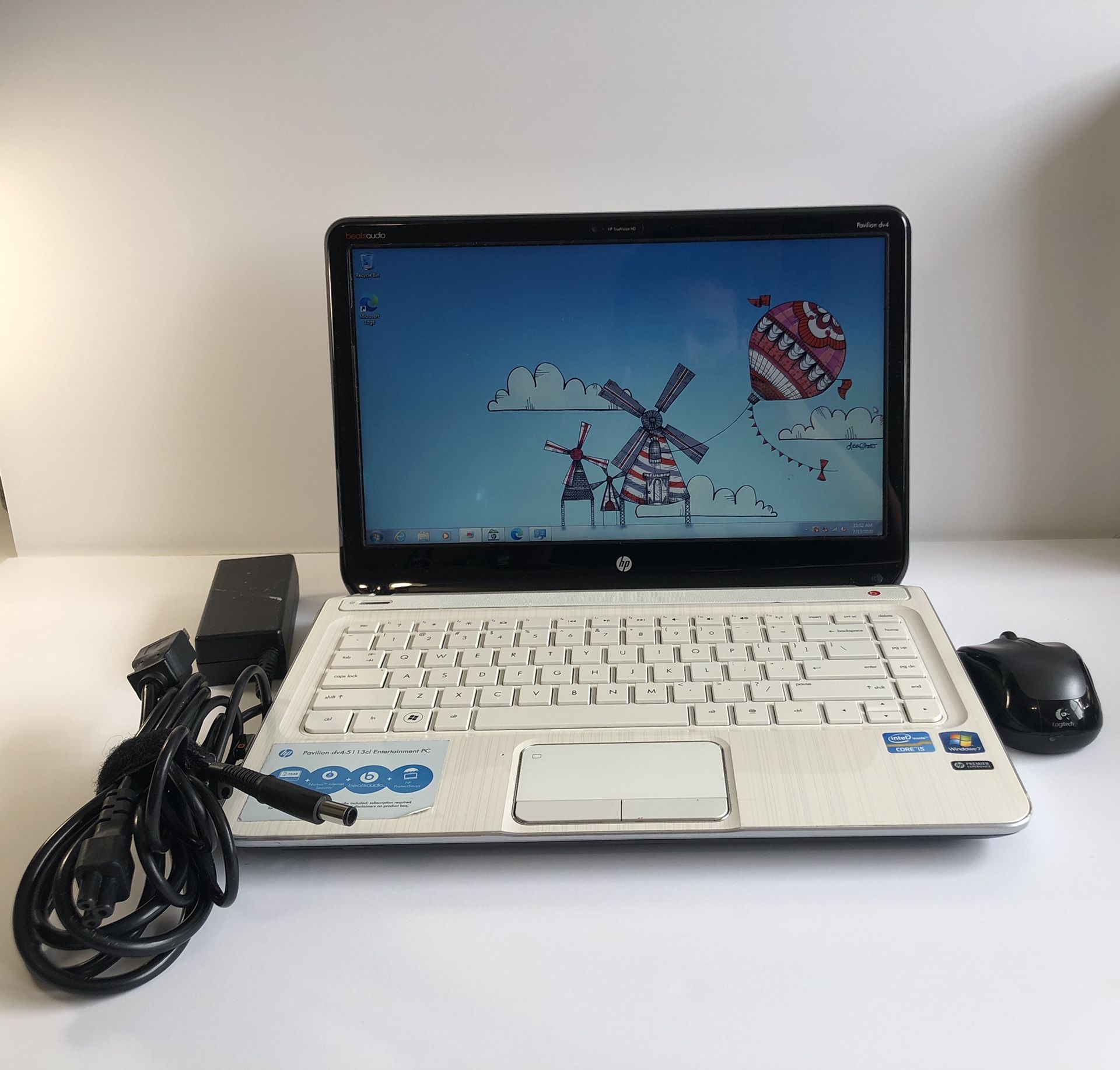 Laptop HP Pavilion dv4-5113cl Core i5-3210M Dual-Core2.5GHz 8GB 750GB DVD±RW14"Notebook