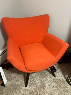 CHAIR ORANGE