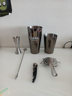 First come first pick up!
Bartender Kit for Only 20 dollars (all cost 80 dollars).
Included Amazing shaker - jigger - strainer and bar spoon and a pro