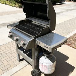 Weber 3 - Burner Liquid Propane gas Grill Spirit II + Tool Set & Tray 