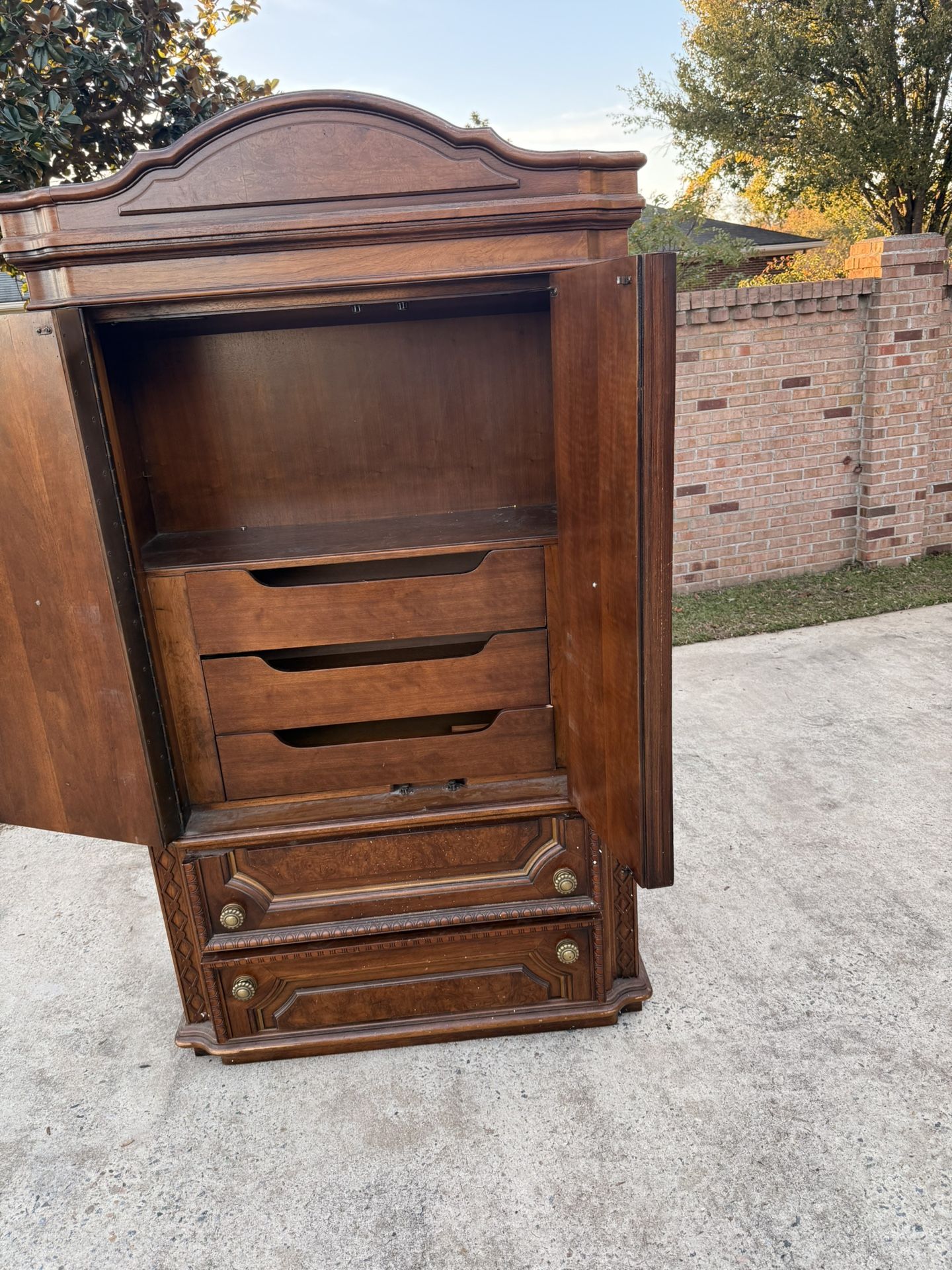 Armoire
