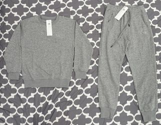 Women’s Light Grey Alo Yoga Set