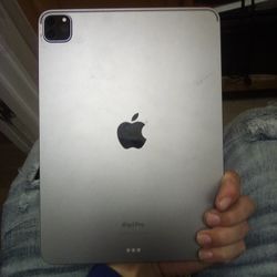 2023 IPAD PRO..WITH DETACHABLE KEYBOARD!