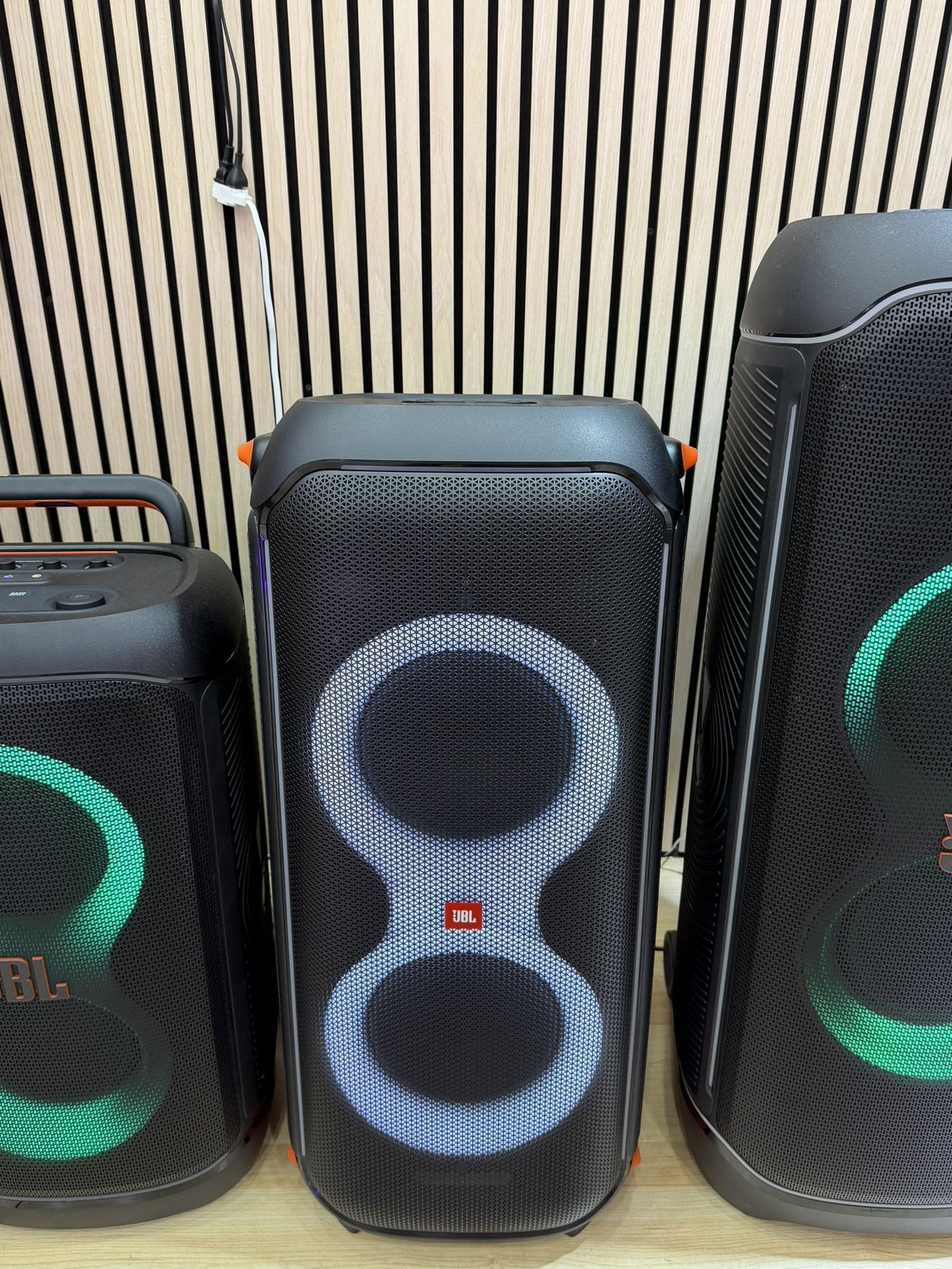 JBL PartyBox 710 – 800W Bluetooth Party Speaker